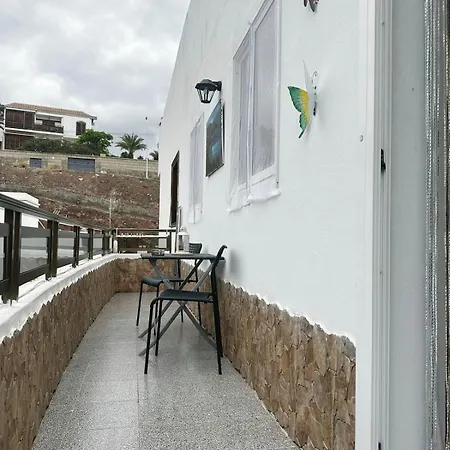 Apartment In Cristianos